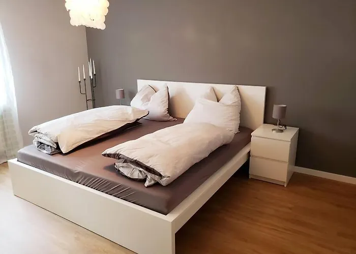 Apartament Fewo,zentral,ruhig Und 30 Minuten Nach Muenchen